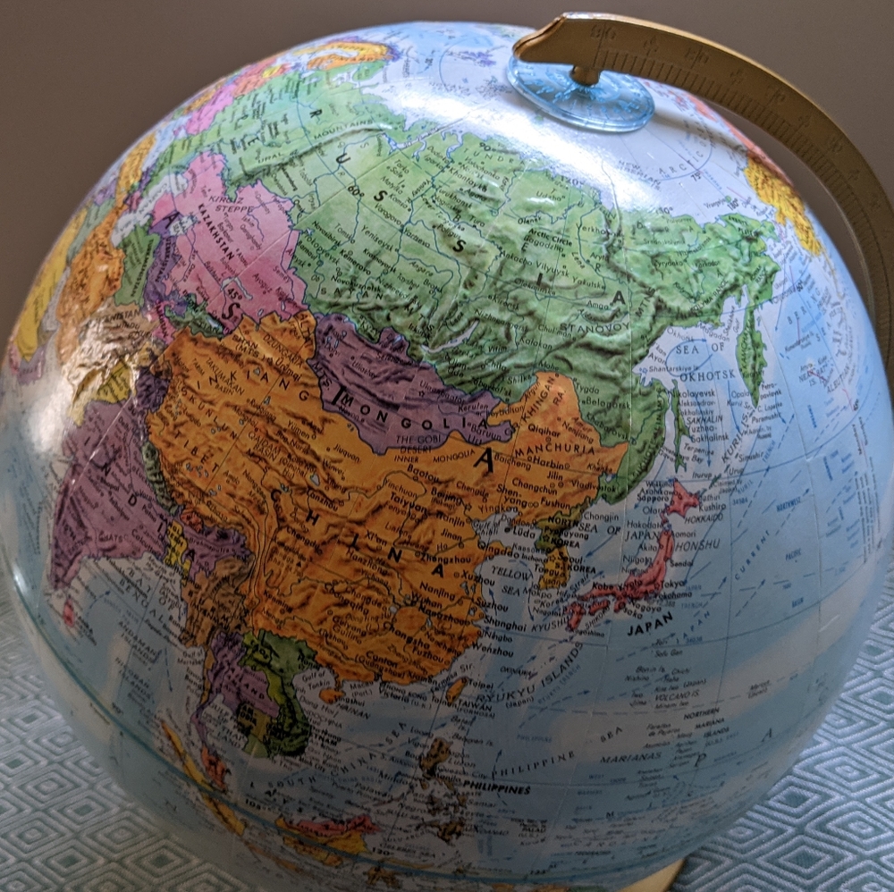 Replogle Vintage Style Globe of the World - Picture 4 of 12